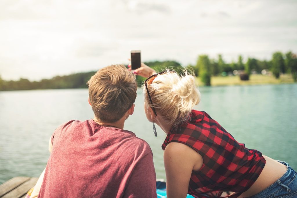 couple, man, woman-2585754.jpg